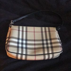 Burberry  signature purse